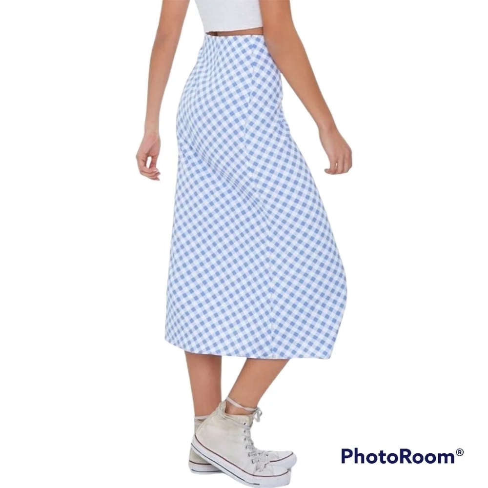 🌺 Forever 21 Gingham Midi Skirt. Size M .